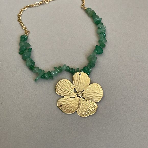 Green beaded Floral Necklace A1247 - Picture 4 of 4